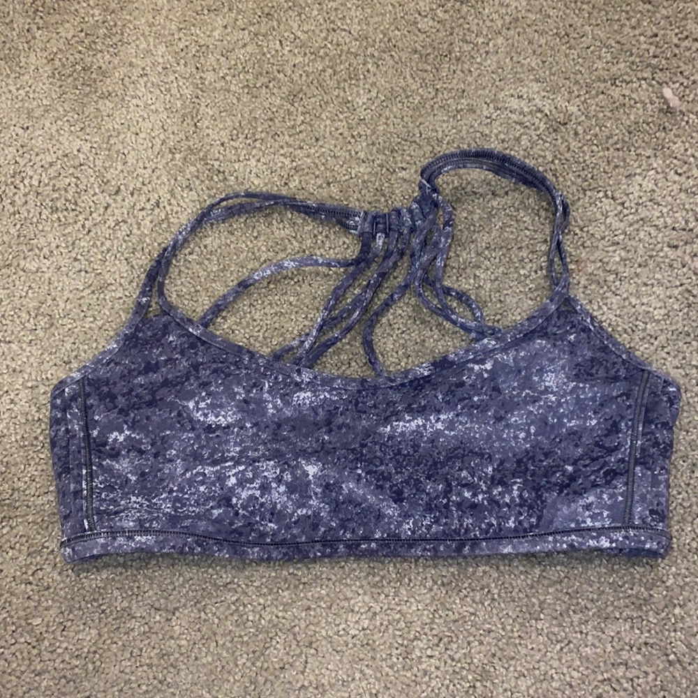 lululemon sports bra